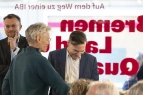 Menschen beim Besuch der 1. IBA-Werkstatt