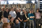 Menschen beim Besuch der 1. IBA-Werkstatt